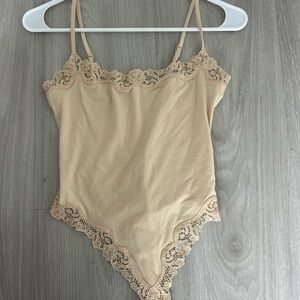 SKIMS Beige Lace Bodysuit